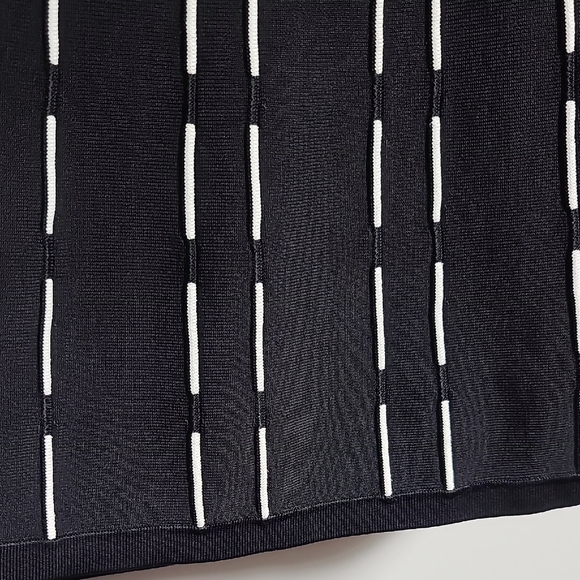 A.L.C. Black Sleeveless Crewneck Fit And Flare Dress In Black and White Size Med - Picture 12 of 16